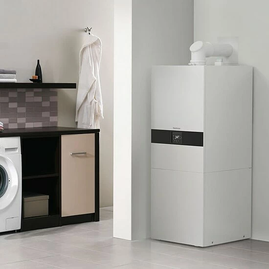 Buderus Gas-Brennwert-Heizzentrale Logamax Plus GB172iT V2 - 24 KW Mit Schichtladespeicher 100S - 7738101035 4 Buderus Gas-Brennwert-Heizzentrale Logamax Plus GB172iT V2 - 24 KW Mit Schichtladespeicher 100S - 7738101035 – Bild 4